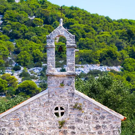 One Bedroom Near In *