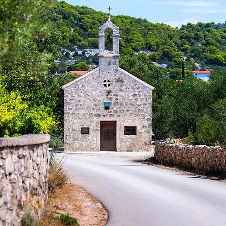 One Bedroom Near In * Езера