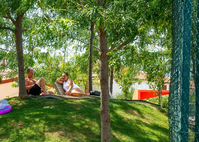 One Bedroom Near In Апартаменты Езера