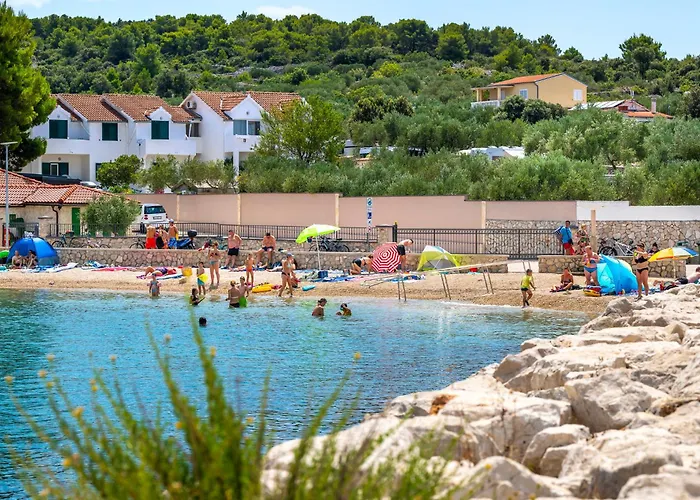 One Bedroom Near In Jezera