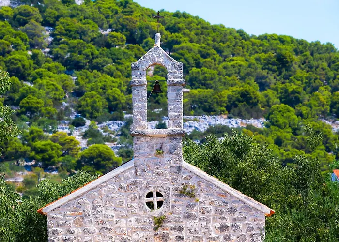 One Bedroom Near In *