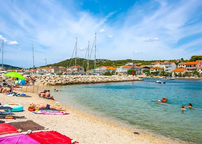 One Bedroom Near In Appartement *