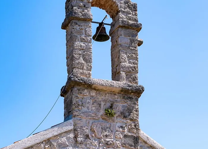 One Bedroom Near In Appartement Jezera