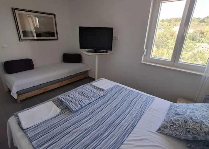 One Bedroom Near In Апартаменты *