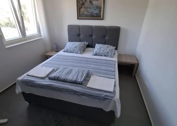 Appartement One Bedroom Near In *