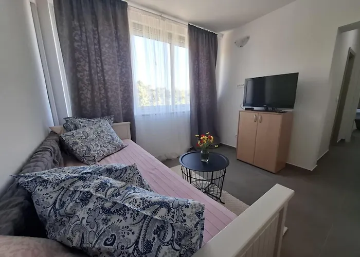 Appartement One Bedroom Near In Jezera
